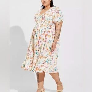 Midi Swiss Dot Shirred Dress in Carrie Floral color - size 2 (18/20)
